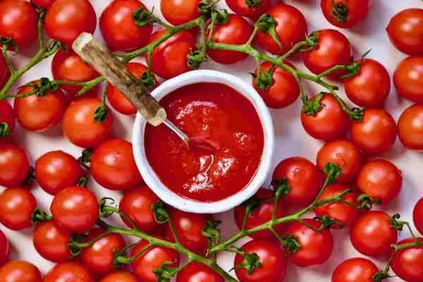 تصویر 2 از خرید عمده رب گوجه فرنگی آلاله برای صادرات بین‌المللی